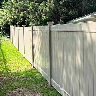 Vinyl Fence Contractor in Southern Wisconsin