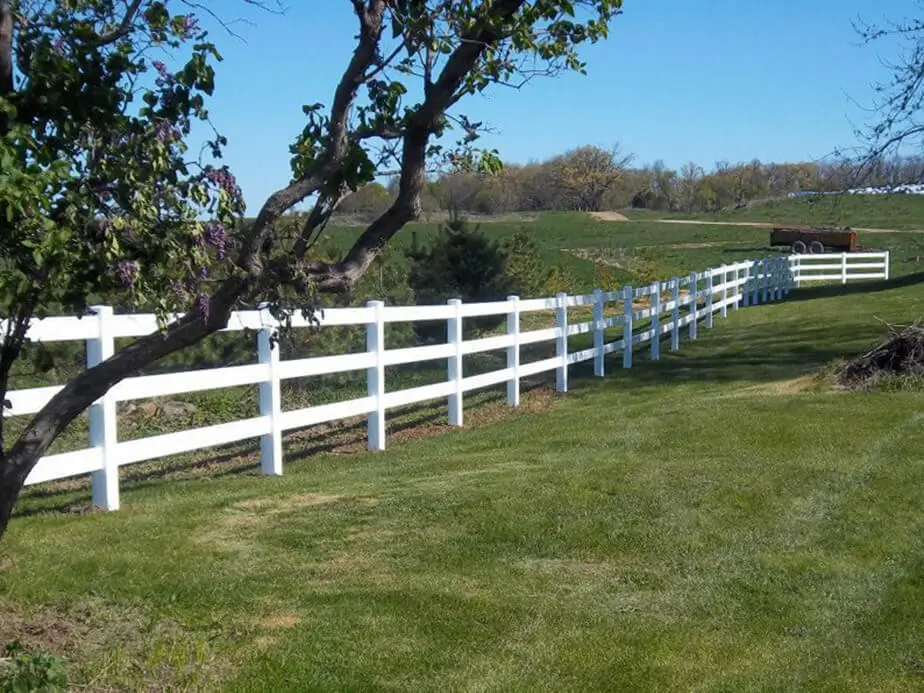 Fort Atkinson WI Vinyl Fences
