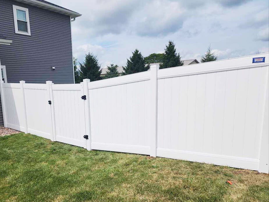 Jefferson Wisconsin residential fencing contractor